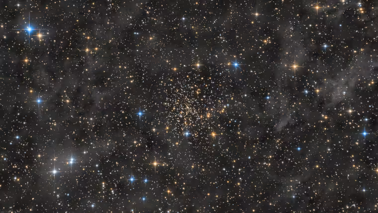 NGC 188 patří k nejstarším otevřeným hvězdokupám