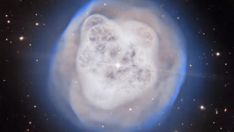 Mlhovina Křišťálová koule NGC 1514 odhalila složitý obal