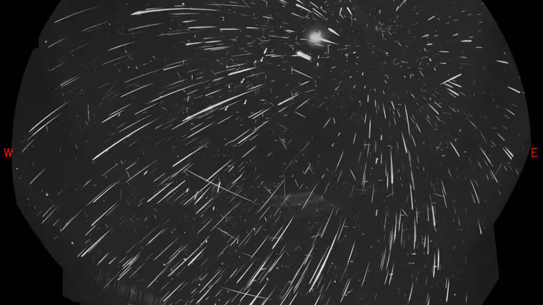Celooblohová kamera zachytila převahu Perseid